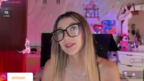 Ariana  online show from April 19, 2026, 1:49 am