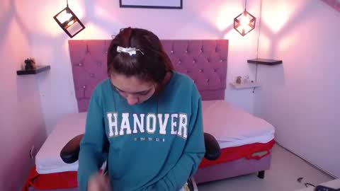 ariana_toro online show from September 19, 2025, 2:29 pm