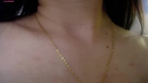 ariana_toro online show from December 18, 2025, 2:45 pm