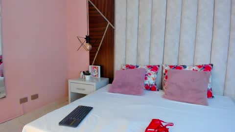 Arianaa Gray online show from January 9, 2026, 3:31 am