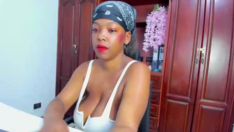 Snapshot of arianacontee chatting on October 15, 2025, 7:58 pm Andrea online show from October 15, 2025, 7:58 pm