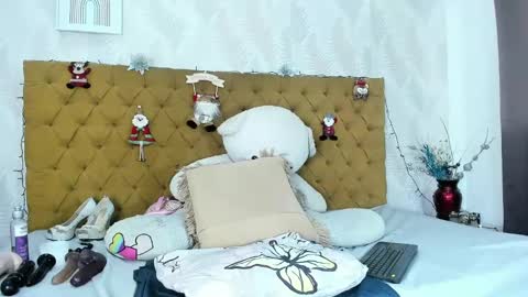 Snapshot of arianadiosa1 chatting on January 3, 2025, 2:19 pm Ariana diosa online show from January 3, 2025, 2:19 pm