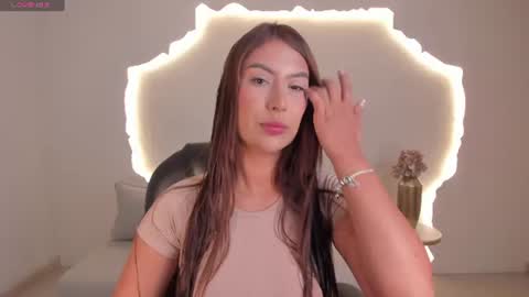 Ariana Dumont online show from June 20, 2026, 11:13 am