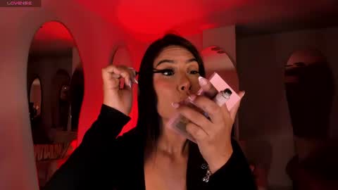 Ariana Dumont online show from June 22, 2026, 11:29 am