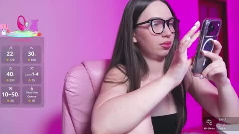 arianahot777 online show from June 3, 2026, 8:47 pm