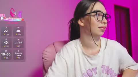 arianahot777 online show from June 13, 2026, 7:56 pm