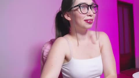 arianahot777 online show from June 24, 2026, 9:47 pm