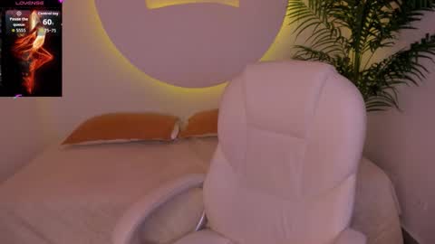 Snapshot of arianapierce chatting on October 10, 2025, 1:43 pm arianapierce online show from October 10, 2025, 1:43 pm