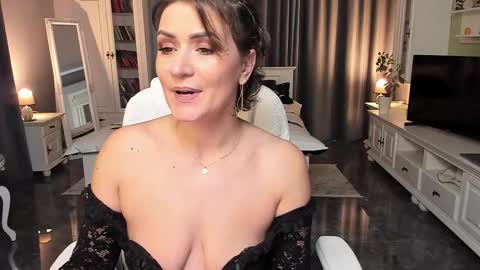 Ana online show from December 1, 2025, 2:00 pm