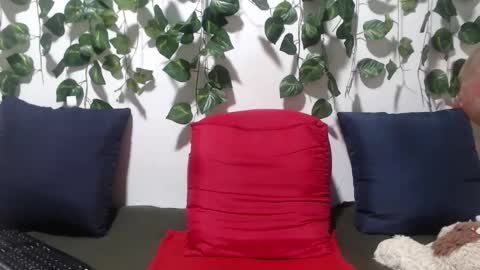 arianasanz1 online show from February 5, 2025, 12:49 pm