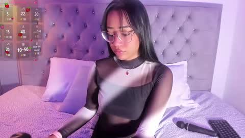 Snapshot of arianna_daviss chatting on January 18, 2025, 8:19 pm online show from January 18, 2025, 8:19 pm