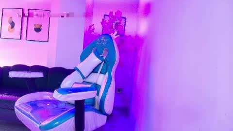 arianna_sweeet online show from April 26, 2026, 3:59 am