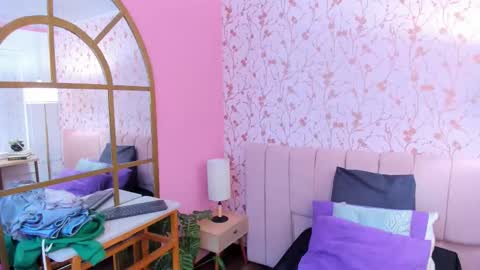 Arianna online show from October 14, 2025, 12:06 pm