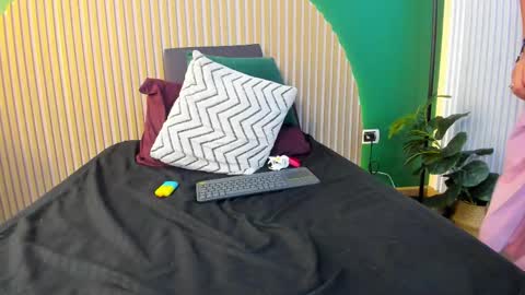 Arianna online show from October 18, 2025, 7:31 am