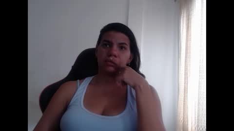 ariannaloovel online show from December 17, 2024, 7:15 pm