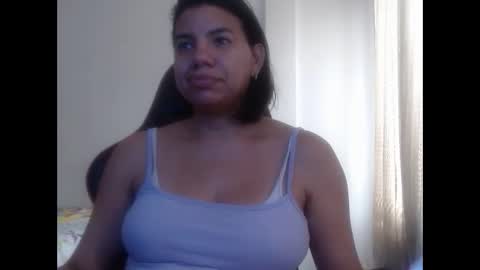 ariannaloovel online show from January 2, 2025, 3:51 pm