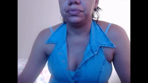 ariannaloovel online show from March 6, 2025, 5:11 pm