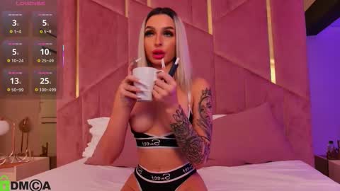 Snapshot of ariannalure chatting on October 18, 2025, 6:41 pm Arianna online show from October 18, 2025, 6:41 pm