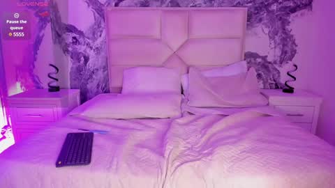 AriannaROux online show from December 2, 2024, 4:42 am