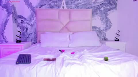 AriannaROux online show from December 18, 2024, 4:31 am