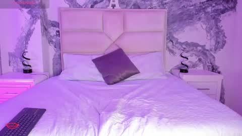 AriannaROux online show from February 10, 2025, 5:25 am
