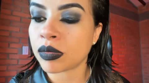 ariannasmyth online show from April 30, 2026, 9:30 pm