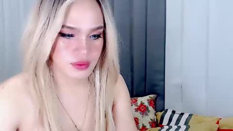 ARIANNE CUMS  online show from March 2, 2025, 7:02 pm