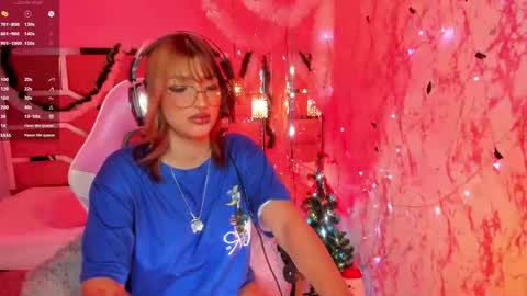 Aria online show from December 22, 2025, 12:46 pm