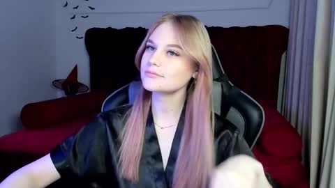 Snapshot of ariawell chatting on October 28, 2025, 5:48 pm Aria online show from October 28, 2025, 5:48 pm