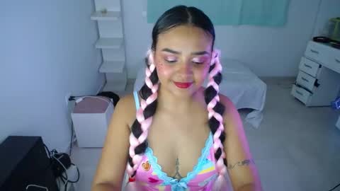 daniella online show from February 20, 2025, 2:18 am