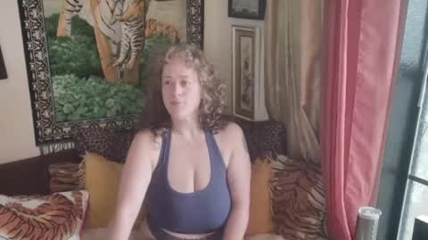 Arielle Ari online show from March 6, 2026, 5:20 pm