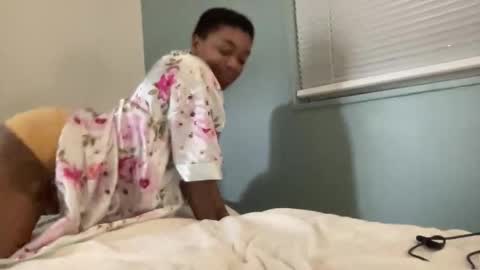 Snapshot of arielbliss69 chatting on March 21, 2026, 2:49 am arielbliss69 online show from March 21, 2026, 2:49 am