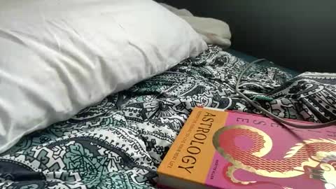 Snapshot of arielbliss69 chatting on March 31, 2026, 11:43 am arielbliss69 online show from March 31, 2026, 11:43 am