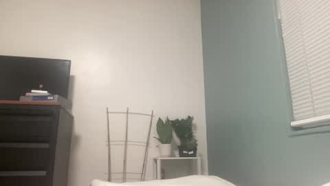 Snapshot of arielbliss69 chatting on April 1, 2026, 1:17 am arielbliss69 online show from April 1, 2026, 1:17 am