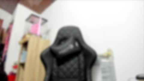 Snapshot of ariell_rose1 chatting on April 29, 2026, 2:26 am Stephany online show from April 29, 2026, 2:26 am