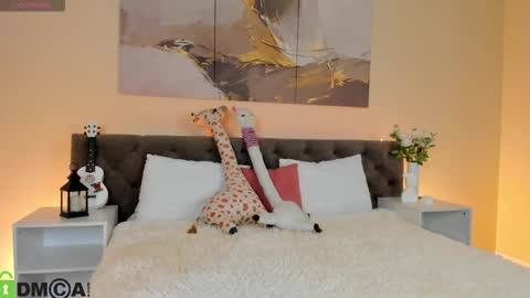 Snapshot of ariella_sol chatting on October 21, 2025, 1:17 am Ariella GTM3  Tue Wed Thu Fri Sat  0400 am-1030pm online show from October 21, 2025, 1:17 am