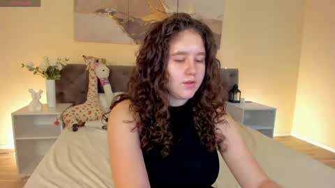 Snapshot of ariella_sol chatting on May 29, 2026, 1:14 am Ariella GTM3 Tue Wed Thu Fri Sat 0400 am-1030pm online show from May 29, 2026, 1:14 am