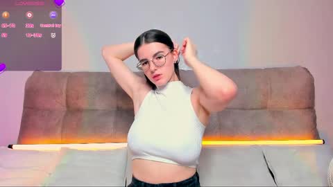 Ariella online show from May 8, 2026, 2:39 am