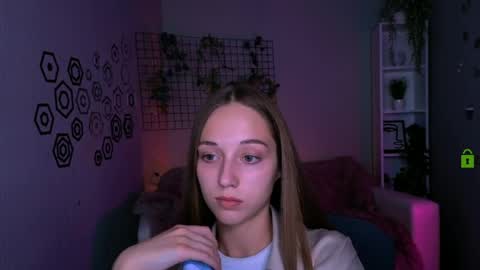 arielmell online show from April 2, 2026, 12:47 pm