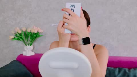 Snapshot of arielstonks_lovee chatting on October 2, 2025, 4:41 am arielstonks_lovee online show from October 2, 2025, 4:41 am