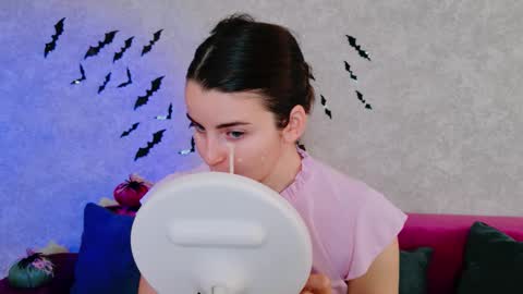 Snapshot of arielstonks_lovee chatting on October 14, 2025, 3:51 am arielstonks_lovee online show from October 14, 2025, 3:51 am