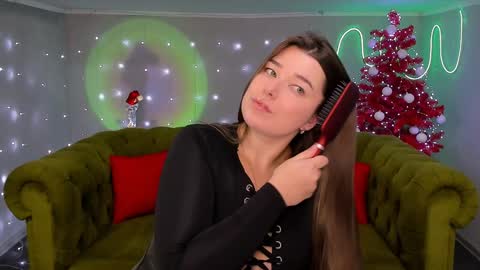 Ari online show from December 9, 2024, 6:35 pm