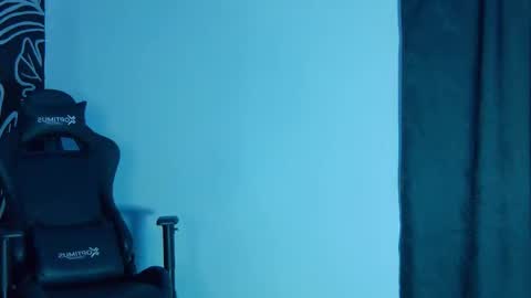 Ari online show from February 25, 2025, 7:58 pm