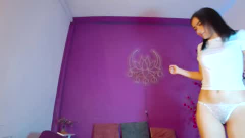 Ari online show from January 5, 2026, 7:28 pm