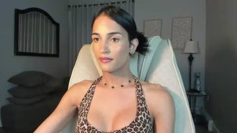 Aria online show from June 22, 2026, 1:07 am