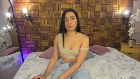 Snapshot of ariiaa_1 chatting on January 20, 2025, 7:46 pm ARIANNA online show from January 20, 2025, 7:46 pm