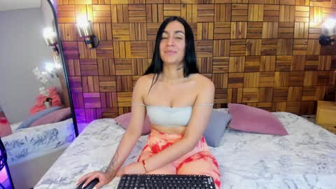 Snapshot of ariiaa_1 chatting on January 22, 2025, 7:56 pm ARIANNA online show from January 22, 2025, 7:56 pm