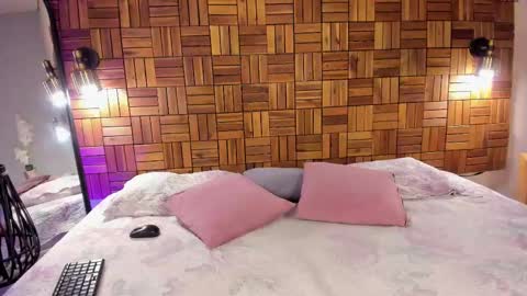 Snapshot of ariiaa_1 chatting on February 24, 2025, 9:52 pm ARIANNA online show from February 24, 2025, 9:52 pm