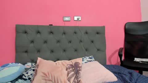 Aria  Cholee online show from April 29, 2026, 1:32 am