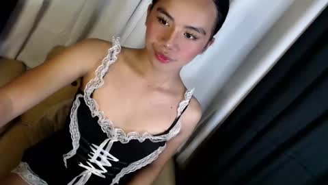 hi follow me its ARI  online show from November 27, 2025, 9:00 am